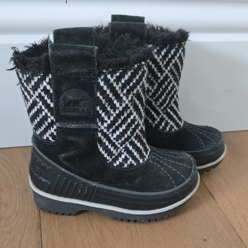 Sorel Black and White Winter Boots